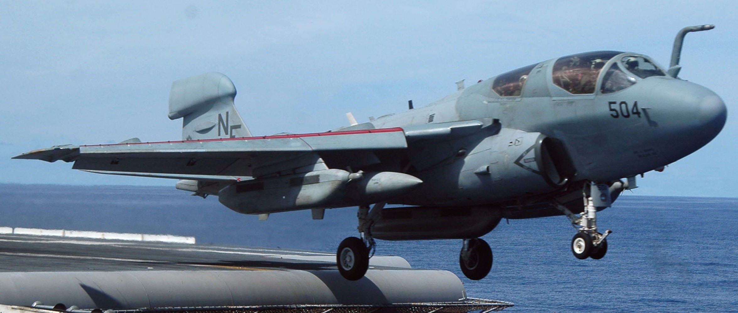 vaq-136 gauntlets electronic attack squadron vaqron us navy ea-6b prowler carrier air wing cvw-5 uss kitty hawk cv-63 59