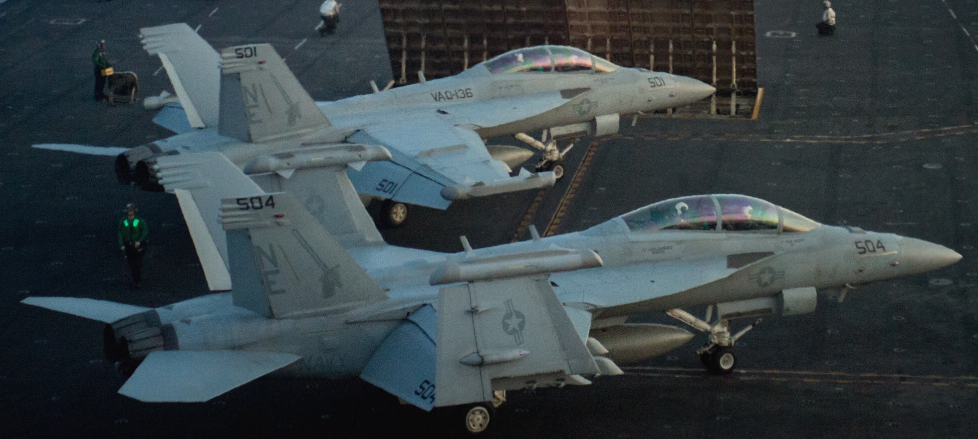 vaq-136 gauntlets electronic attack squadron vaqron us navy ea-18g growler carrier air wing cvw-2 uss carl vinson cvn-70 105