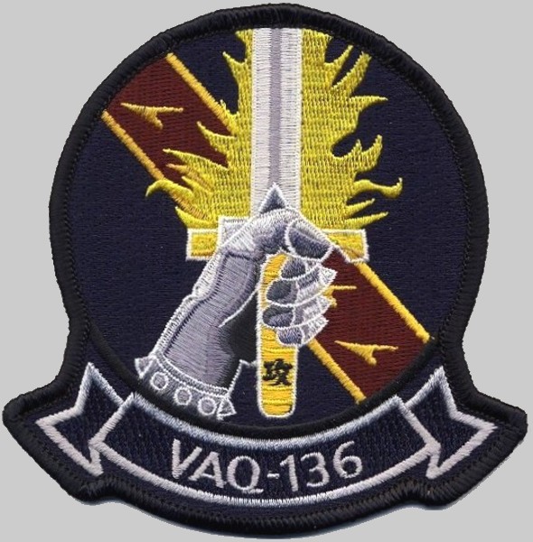 vaq-136 gauntlets insignia crest patch badge electronic attack squadron us navy ea-18g growler 02p