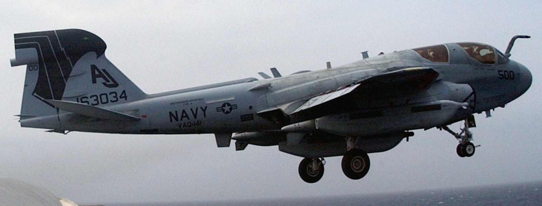 vaq-141 shadowhawks electronic attack squadron grumman ea-6b prowler us navy cvw-8 uss ronald reagan cvn-76 11