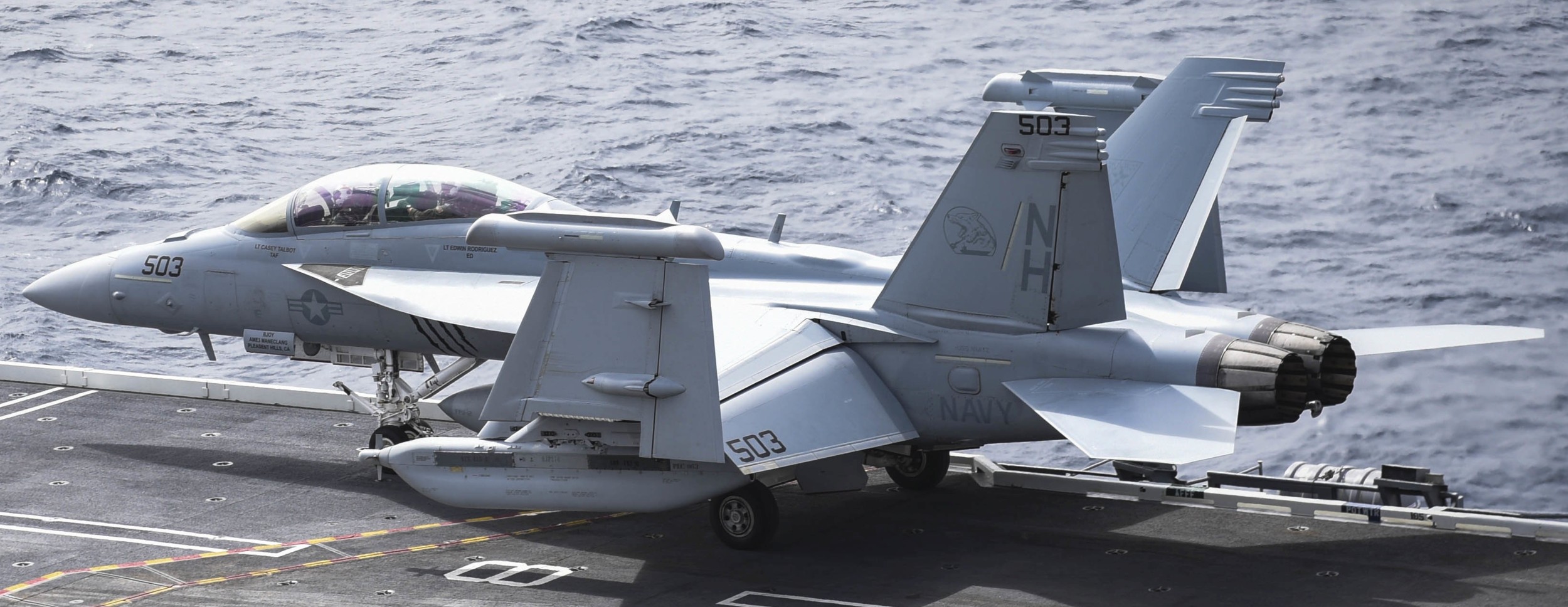 vaq-142 gray wolves electronic attack squadron ea-18g growler us navy cvw-11 uss nimitz cvn-68 85