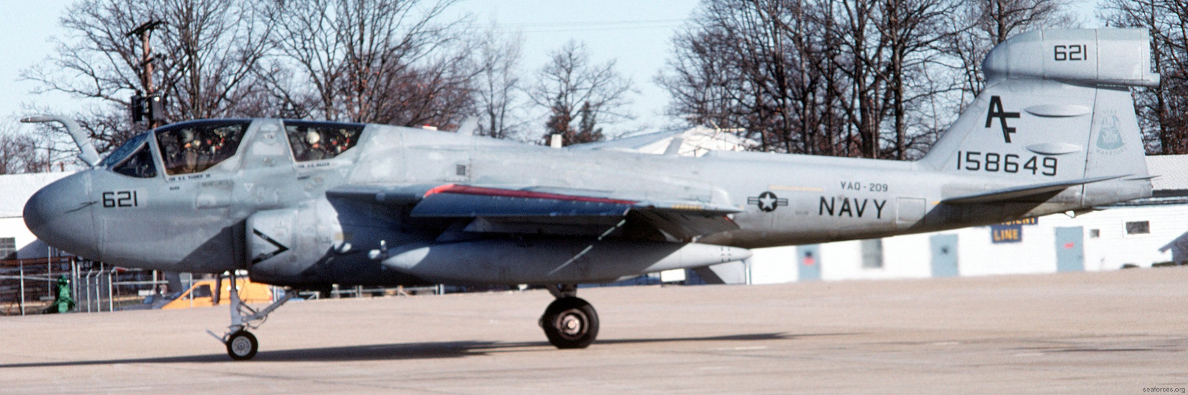 vaq-209 star warriors electronic attack squadron navy ea-6b prowler 32