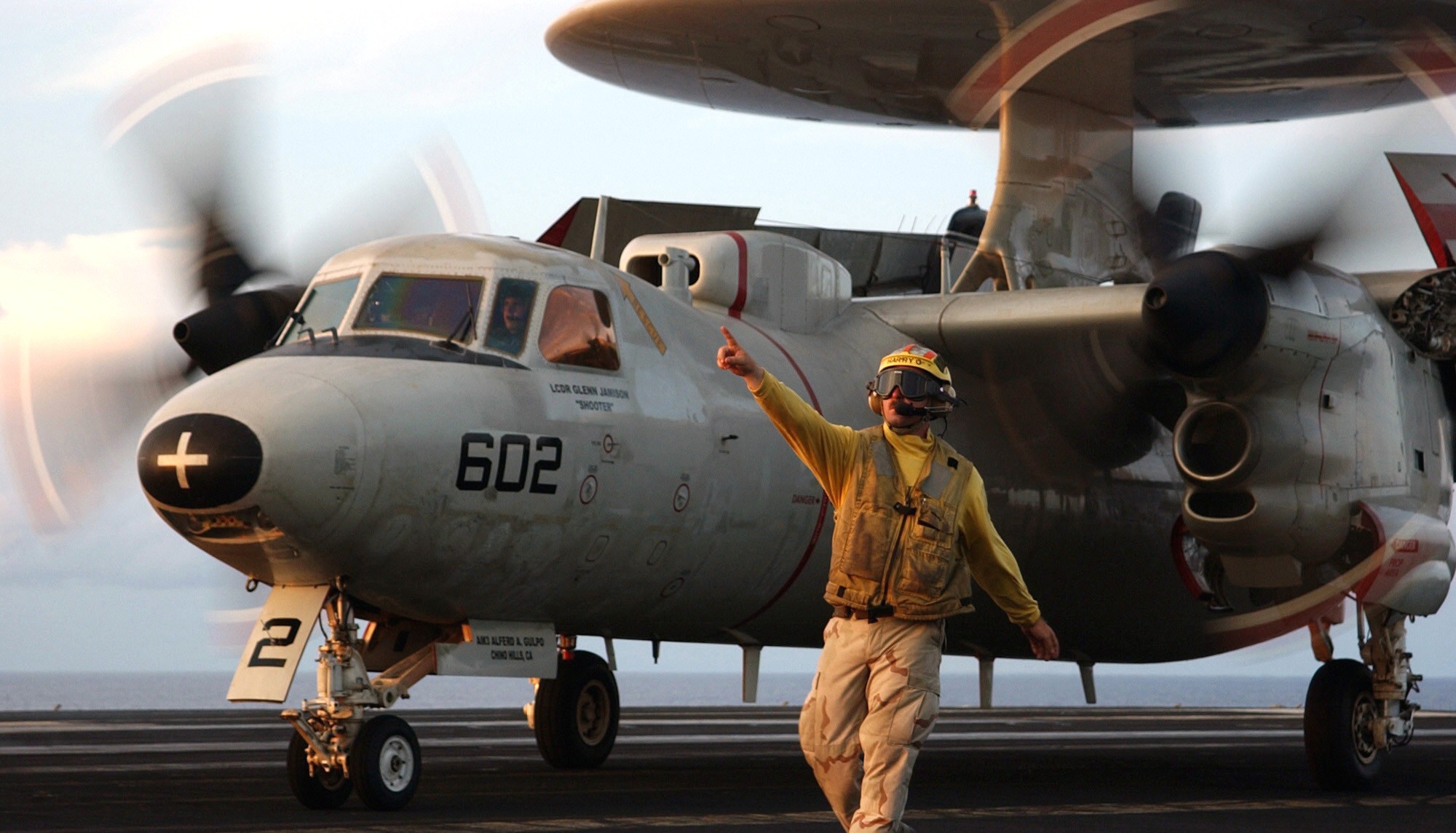 vaw-112 golden hawks carrier airborne early warning squadron us navy grumman e-2c hawkeye cvw-9 uss carl vinson cvn-70 05