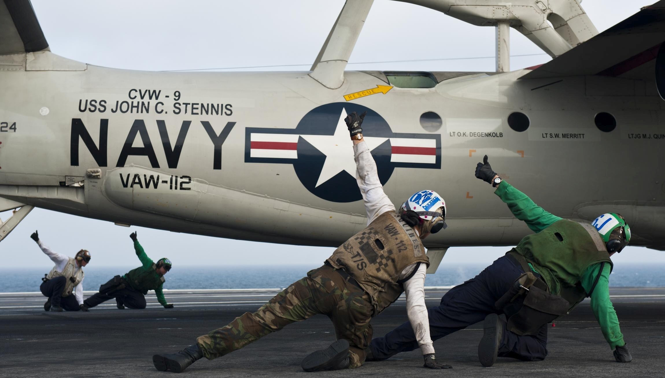 vaw-112 golden hawks carrier airborne early warning squadron us navy grumman e-2c hawkeye cvw-9 uss john c. stennis cvn-74 19