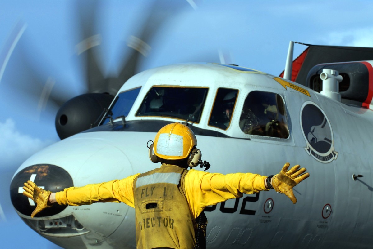 vaw-112 golden hawks carrier airborne early warning squadron us navy grumman e-2c hawkeye cvw-9 uss john c. stennis cvn-74 68