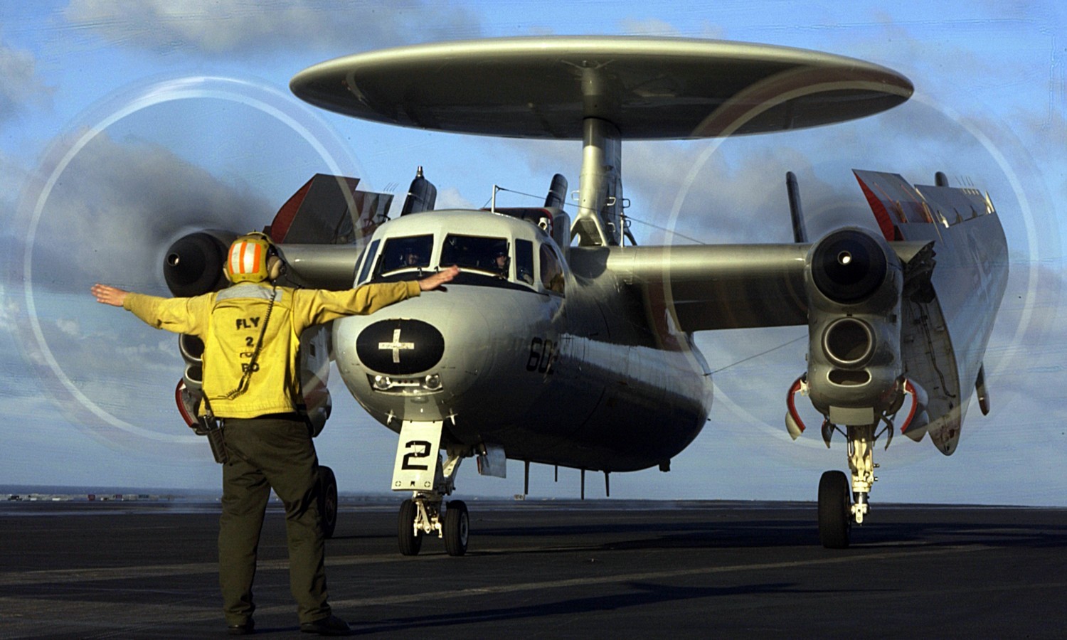 vaw-112 golden hawks carrier airborne early warning squadron us navy grumman e-2c hawkeye cvw-9 uss carl vinson cvn-70 71