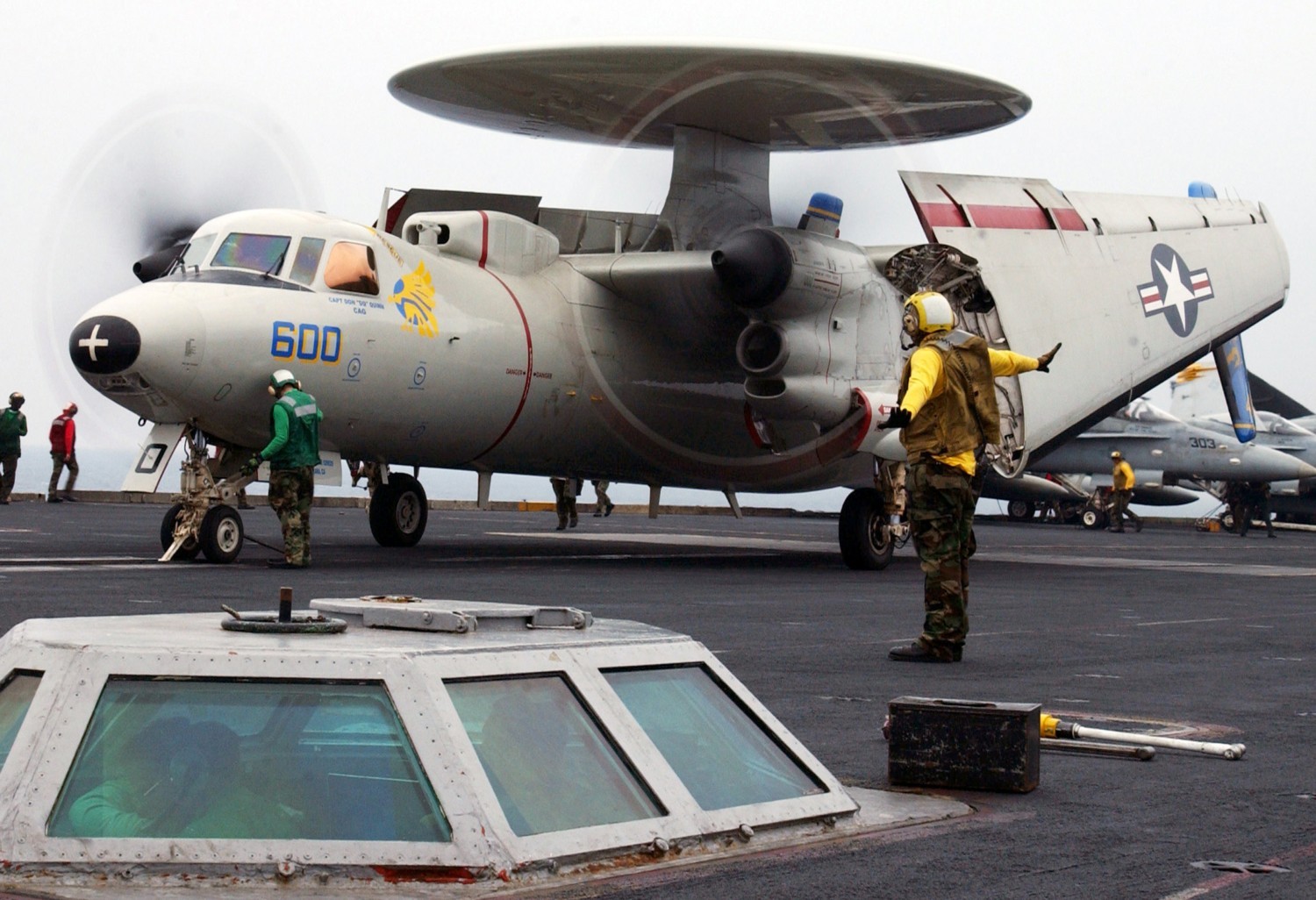 vaw-112 golden hawks carrier airborne early warning squadron us navy grumman e-2c hawkeye cvw-9 uss carl vinson cvn-70 75