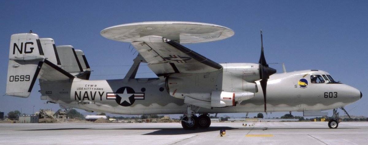 vaw-112 golden hawks carrier airborne early warning squadron us navy grumman e-2c hawkeye cvw-9 nas point mugu 91