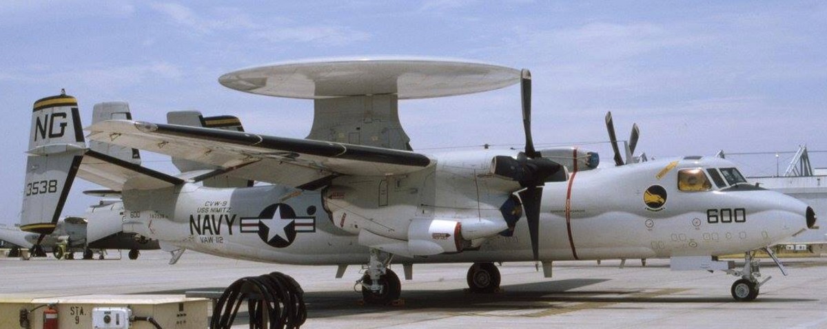vaw-112 golden hawks carrier airborne early warning squadron us navy grumman e-2c hawkeye cvw-9 nas point mugu 92