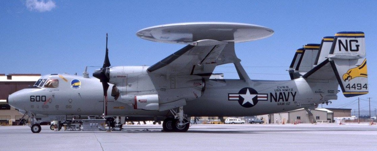 vaw-112 golden hawks carrier airborne early warning squadron us navy grumman e-2c hawkeye cvw-9 nas point mugu 93