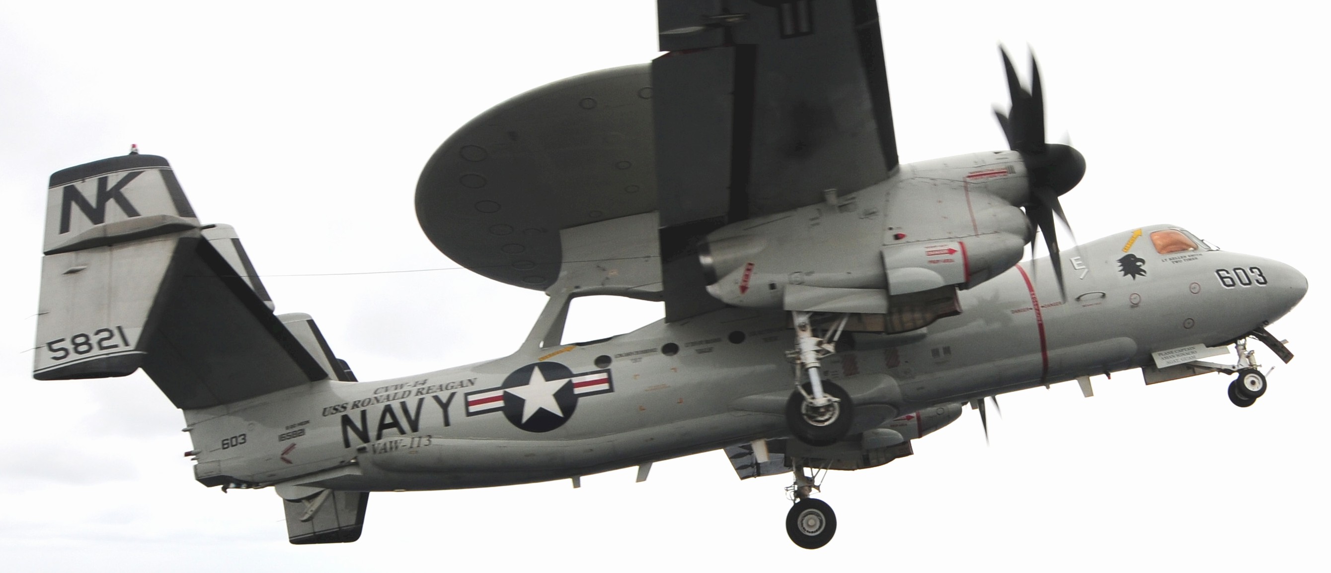 vaw-113 black eagles carrier airborne early warning squadron us navy grumman e-2c hawkeye cvw-14 uss ronald reagan cvn-76 13