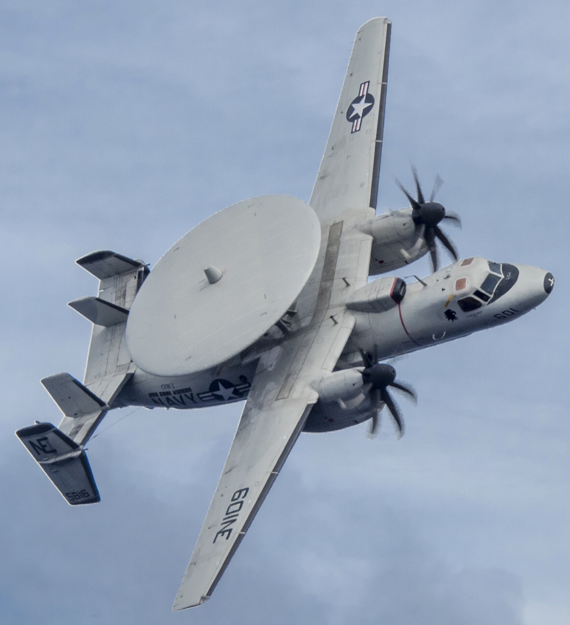vaw-113 black eagles carrier airborne early warning squadron us navy grumman e-2c hawkeye cvw-2 uss carl vinson cvn-70 40