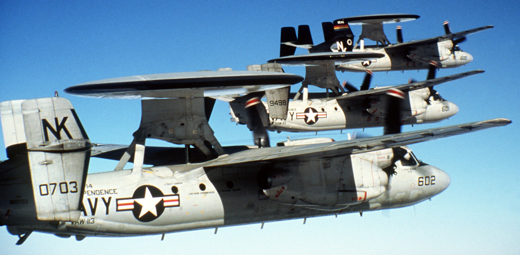 vaw-113 black eagles carrier airborne early warning squadron us navy grumman e-2c hawkeye cvw-14 uss independence cv-62 76