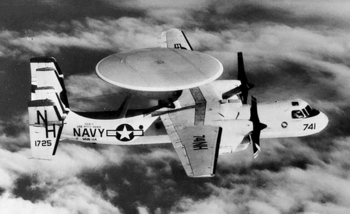 vaw-114 electric chicken carrier airborne early warning squadron us navy grumman e-2a hawkeye cvw-11 uss kitty hawk cva-63 13