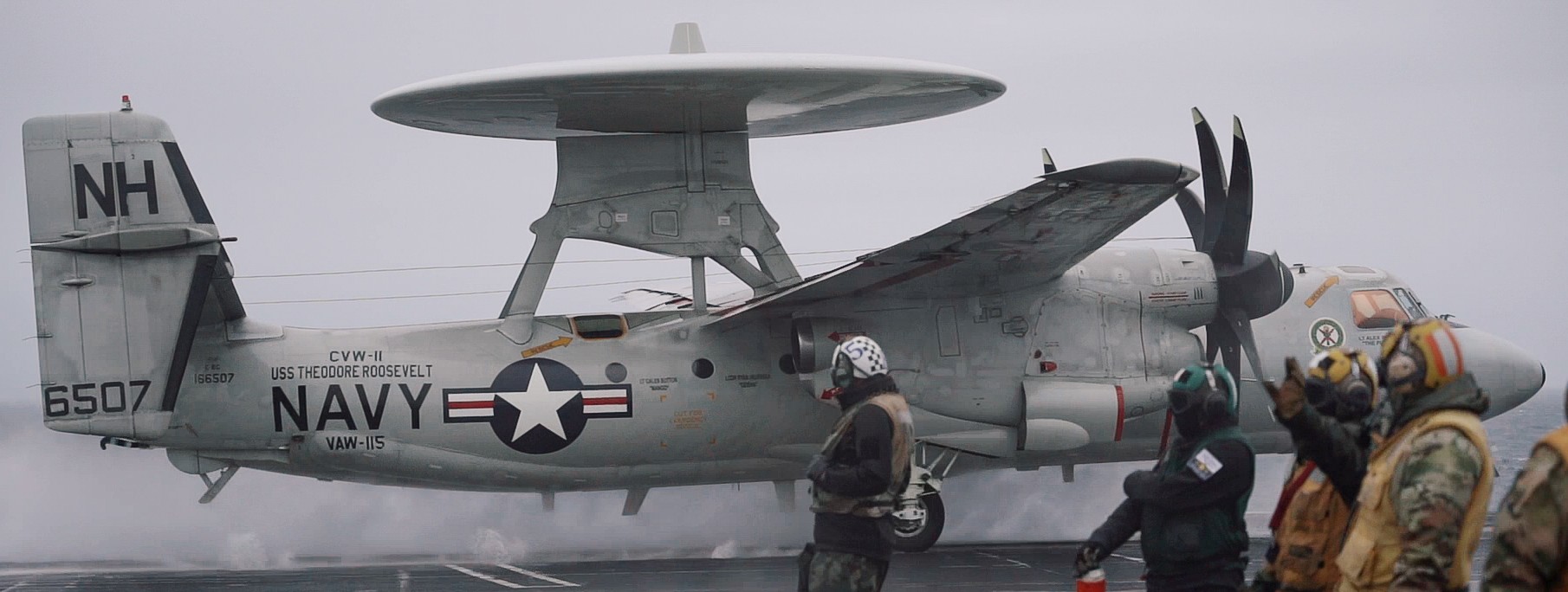 vaw-115 liberty bells airborne command and control squadron us navy grumman e-2c hawkeye cvw-11 uss theodore roosevelt cvn-71 150