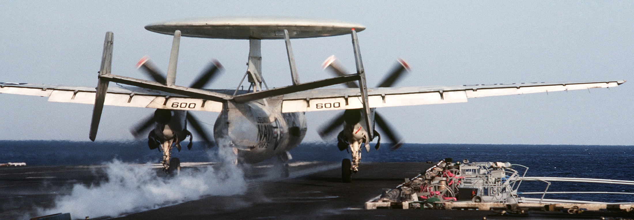 vaw-115 liberty bells carrier airborne early warning squadron us navy grumman e-2b hawkeye cvw-5 uss midway cv-41 153