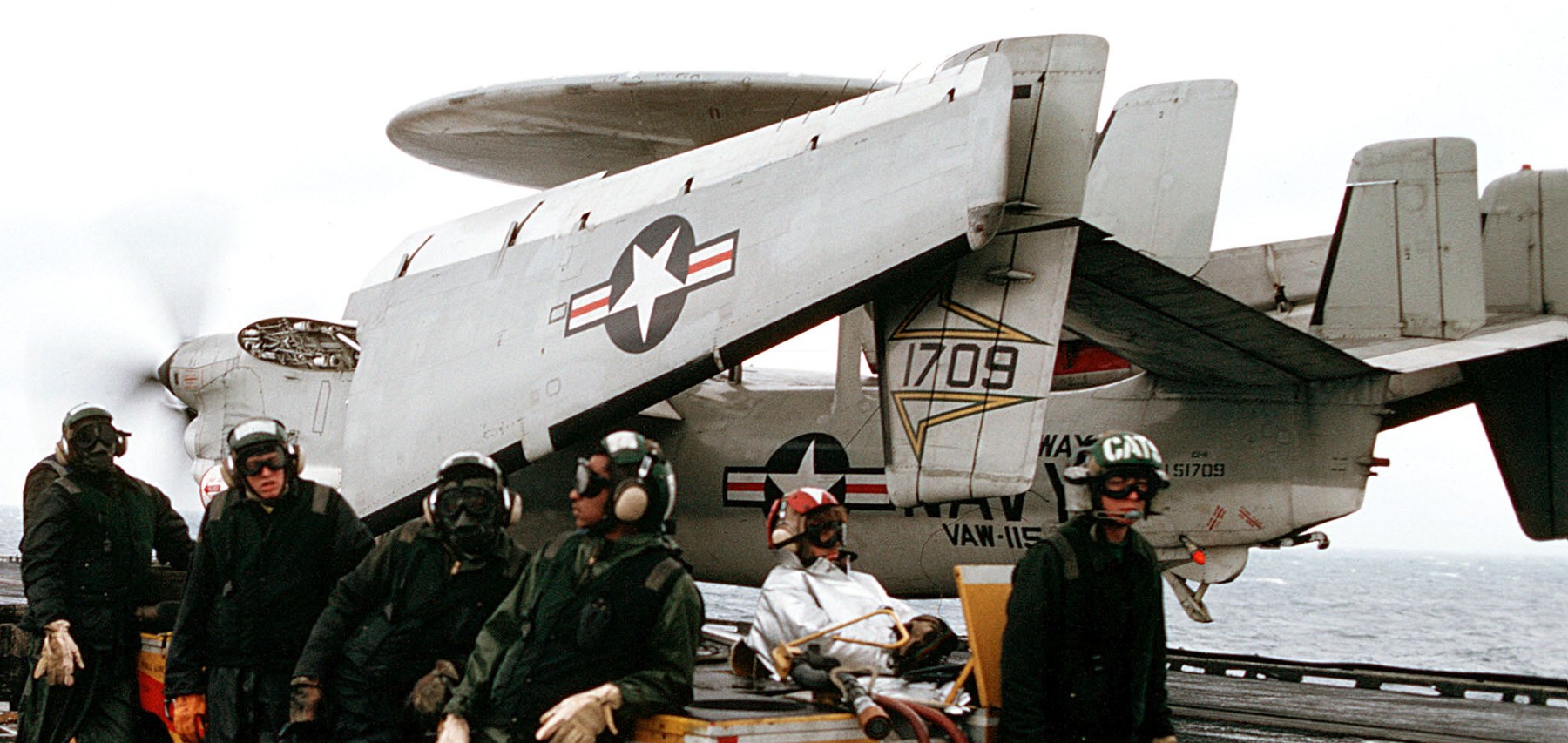 vaw-115 liberty bells carrier airborne early warning squadron us navy grumman e-2b hawkeye cvw-5 uss midway cv-41 158