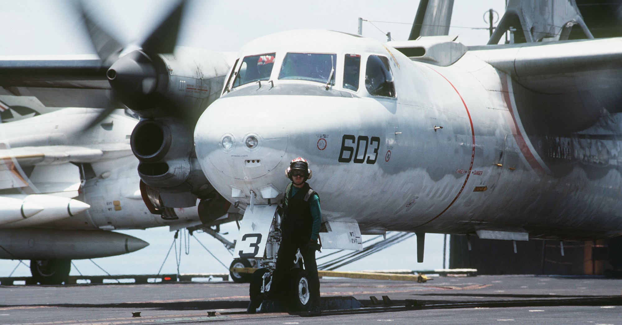 vaw-115 liberty bells carrier airborne early warning squadron us navy grumman e-2b hawkeye cvw-5 uss midway cv-41 160