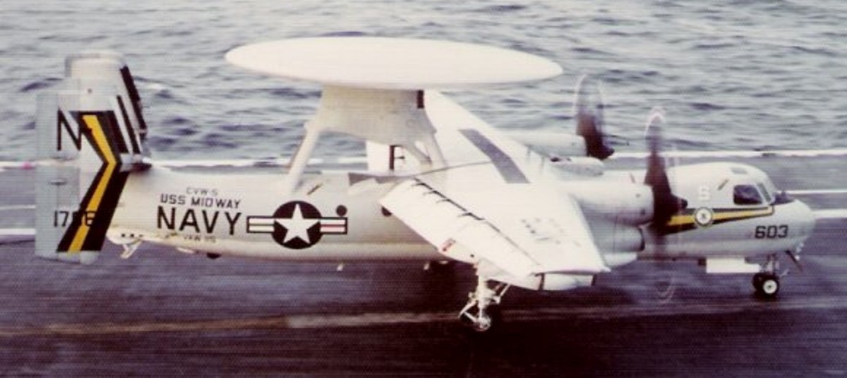 vaw-115 liberty bells carrier airborne early warning squadron us navy grumman e-2b hawkeye cvw-5 uss midway cv-41 191