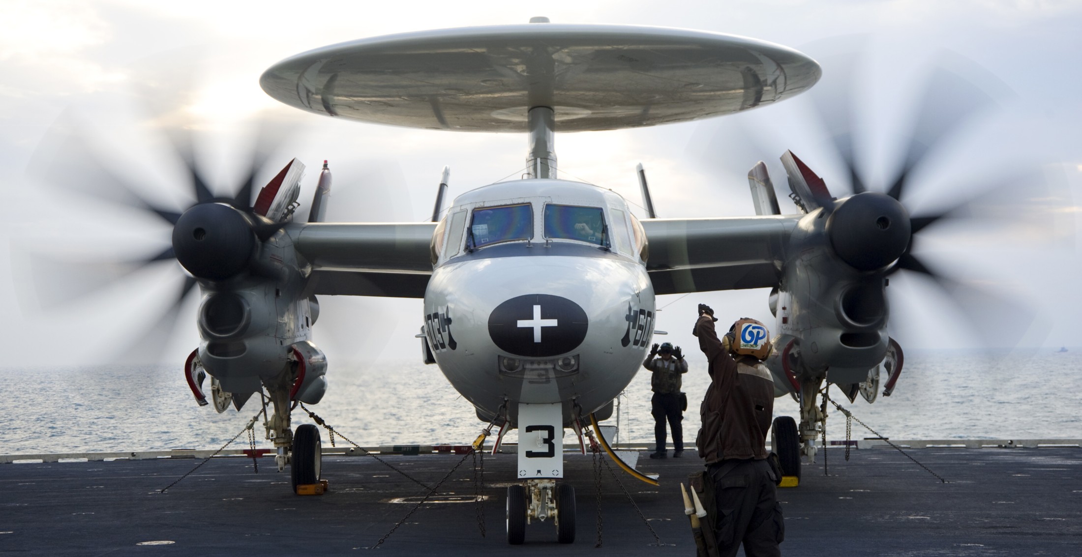vaw-116 sun kings airborne command control squadron carrier early warning cvw-2 uss abraham lincoln cvn-72 31
