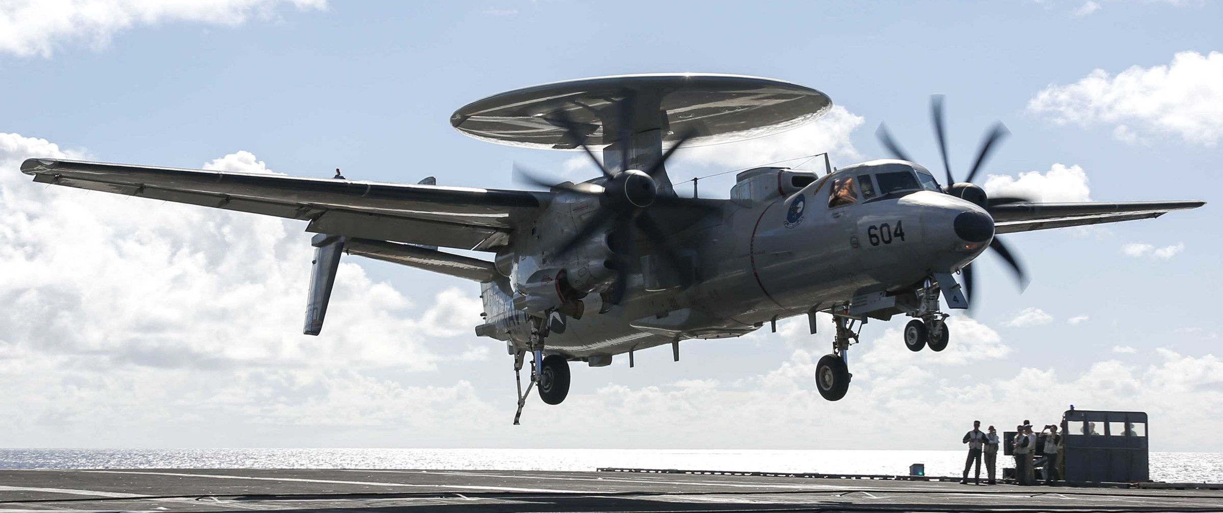 vaw-117 wallbangers airborne command and control squadron navy e-2d hawkeye cvw-9 uss abraham lincoln cvn-72 04