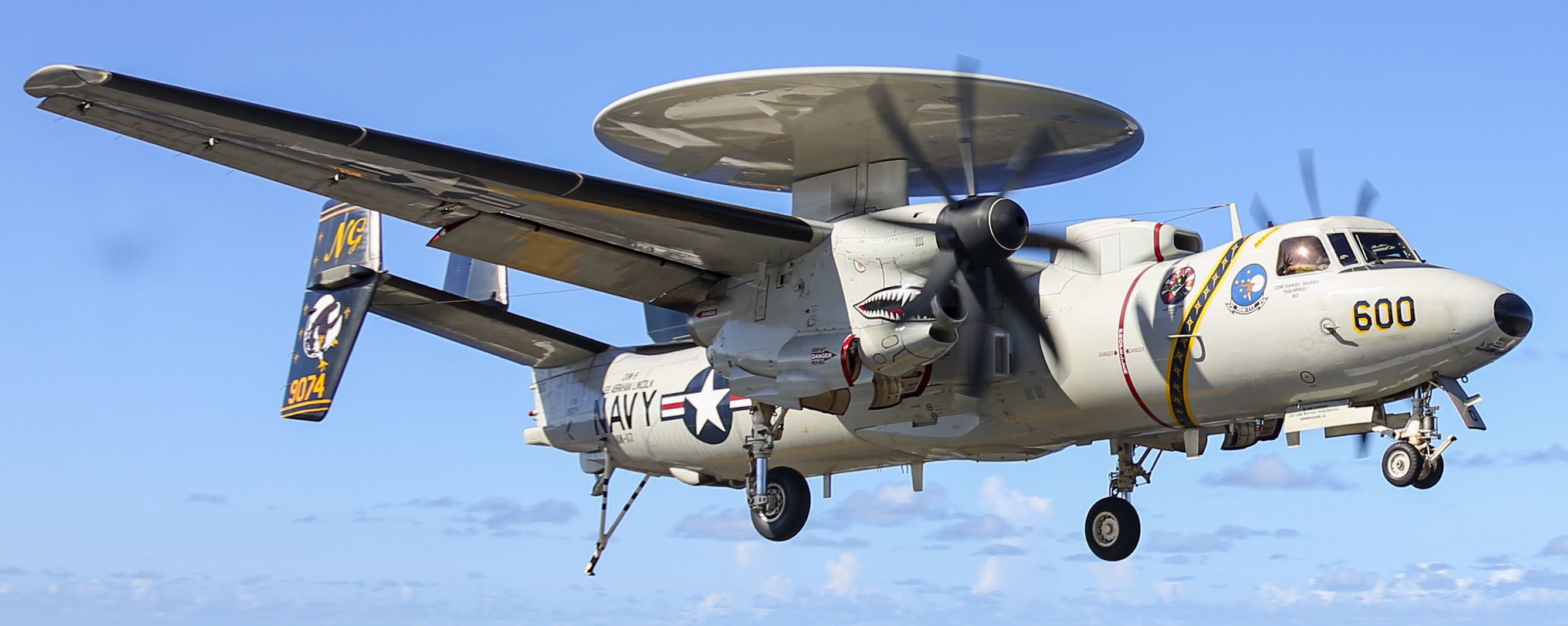 vaw-117 wallbangers airborne command and control squadron navy e-2d hawkeye cvw-9 uss abraham lincoln cvn-72 06