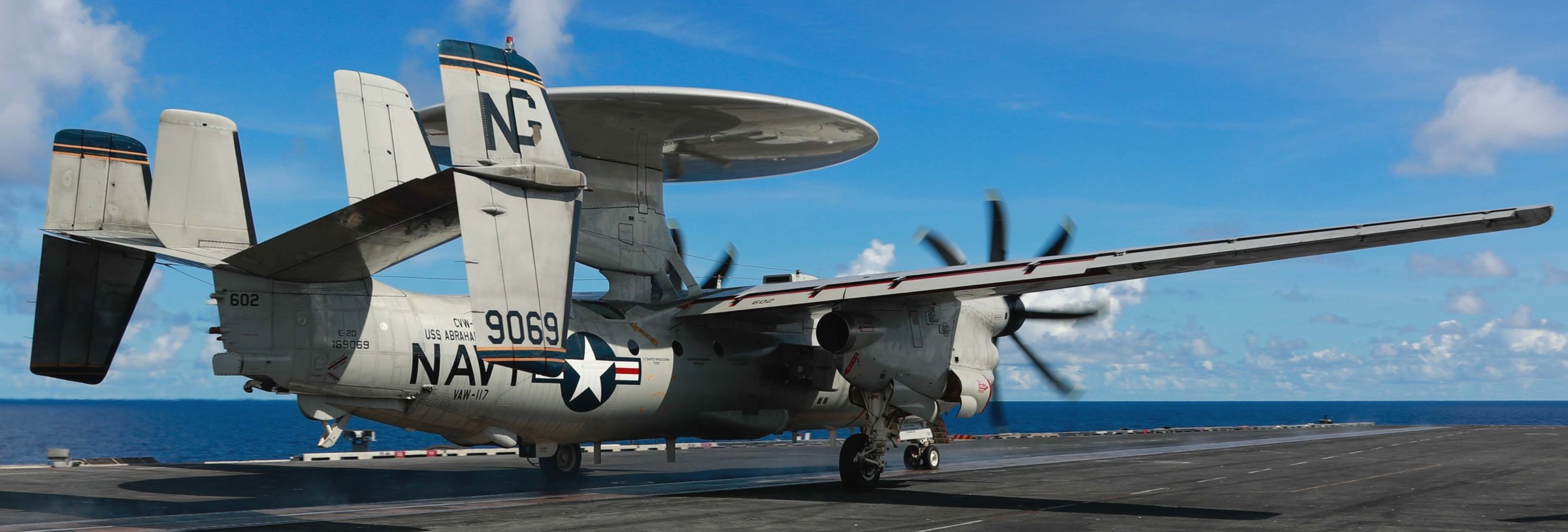 vaw-117 wallbangers airborne command and control squadron navy e-2d advanced hawkeye cvw-9 uss abraham lincoln cvn-72 07