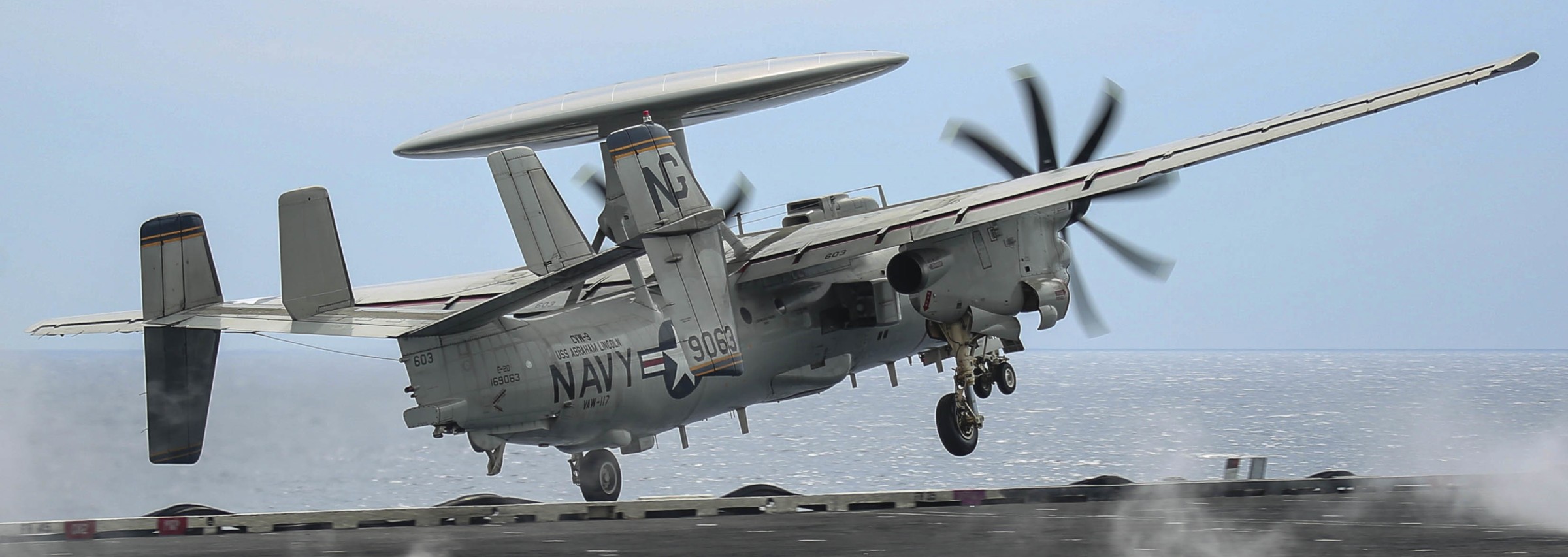 vaw-117 wallbangers airborne command and control squadron navy e-2d advanced hawkeye cvw-9 uss abraham lincoln cvn-72 10