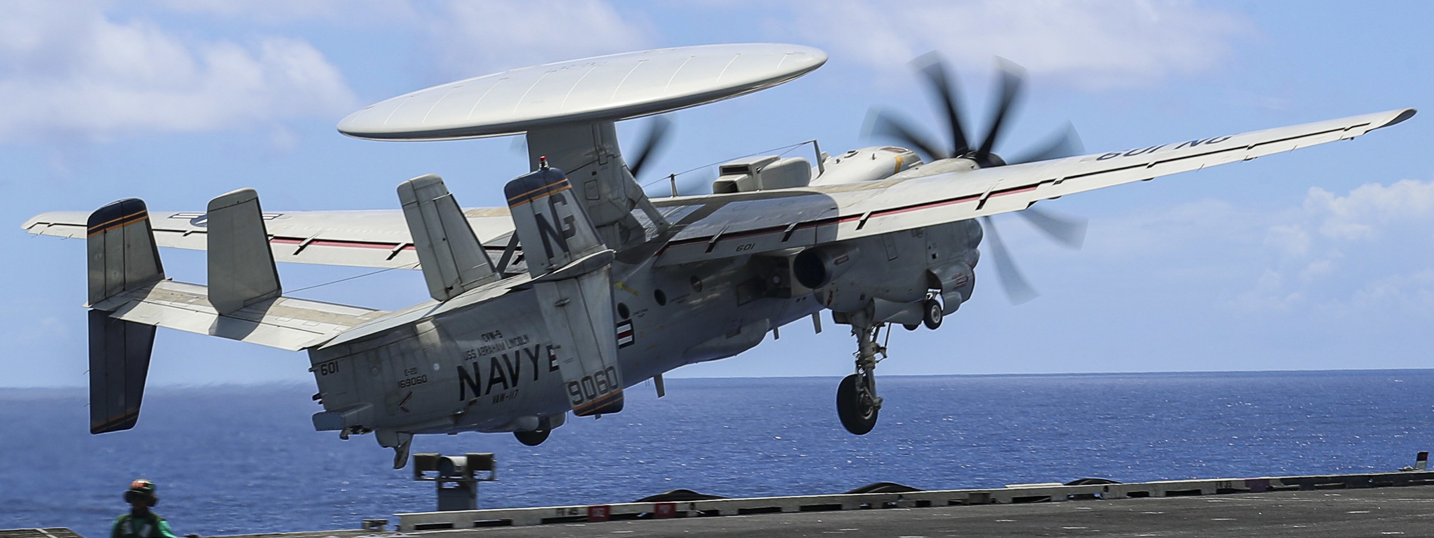 vaw-117 wallbangers airborne command and control squadron navy e-2d hawkeye cvw-9 uss abraham lincoln cvn-72 15