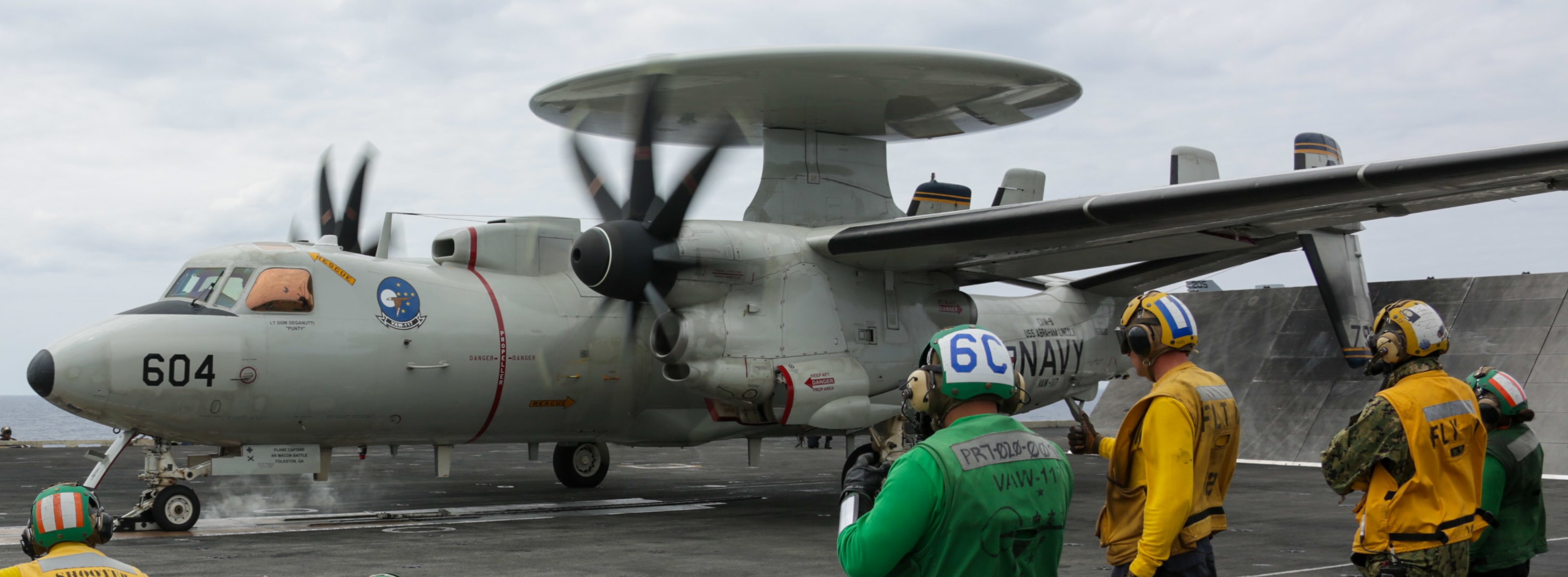 vaw-117 wallbangers airborne command and control squadron navy e-2d advanced hawkeye cvw-9 uss abraham lincoln cvn-72 28