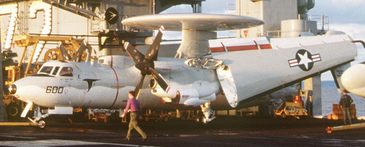 vaw-117 wallbangers carrier airborne early warning squadron navy e-2c hawkeye cvw-11 uss abraham lincoln cvn-72 86