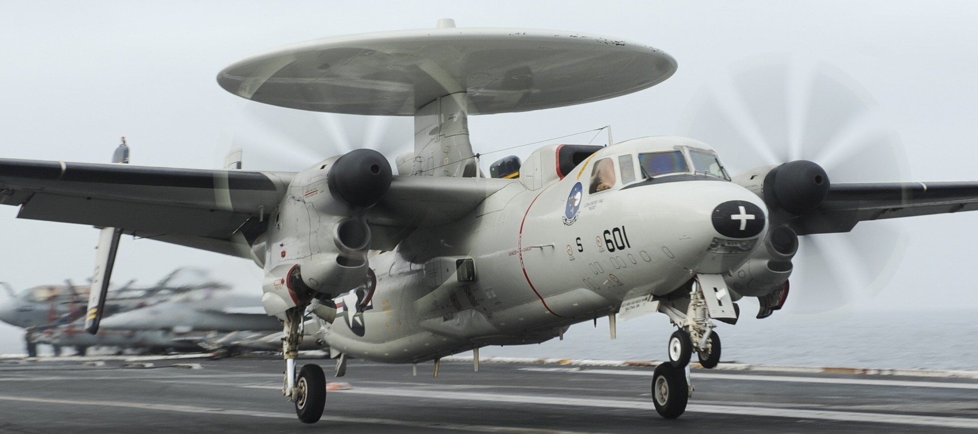 vaw-117 wallbangers carrier airborne early warning squadron navy e-2c hawkeye cvw-11 uss nimitz cvn-68 149