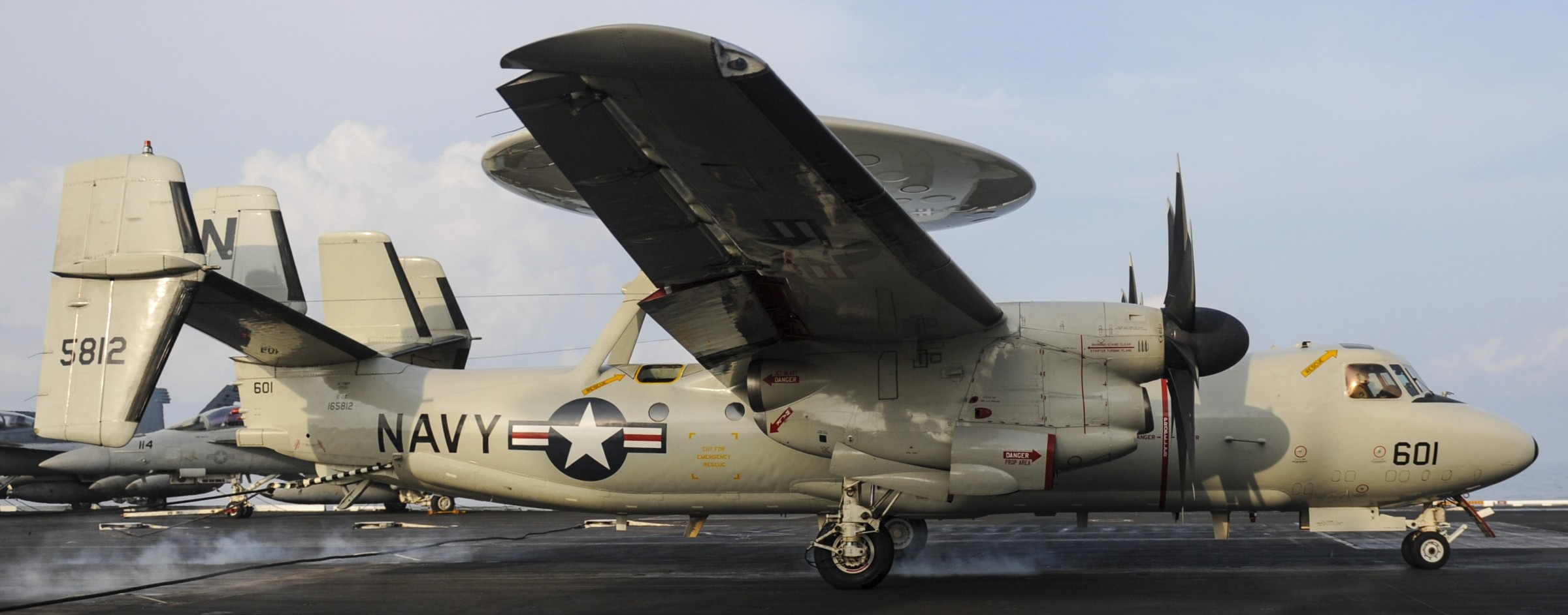 vaw-117 wallbangers carrier airborne early warning squadron navy e-2c hawkeye cvw-11 uss nimitz cvn-68 163