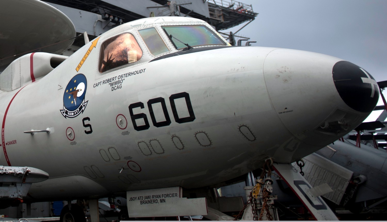 vaw-117 wallbangers carrier airborne early warning squadron navy e-2c hawkeye cvw-11 uss nimitz cvn-68 173
