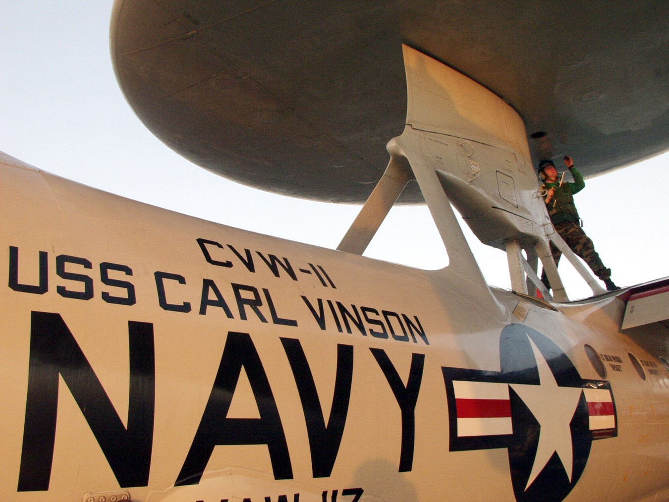 vaw-117 wallbangers carrier airborne early warning squadron navy e-2c hawkeye cvw-11 uss carl vinson cvn-70 177