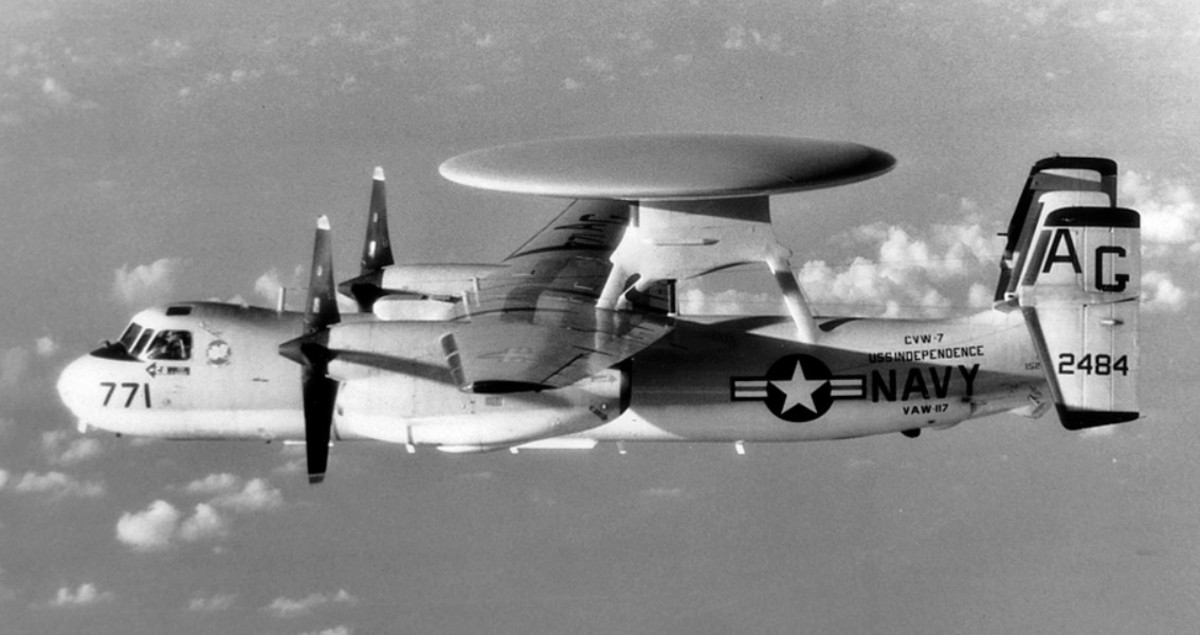 vaw-117 wallbangers carrier airborne early warning squadron navy e-2b hawkeye cvw-7 uss independence cv-62 180