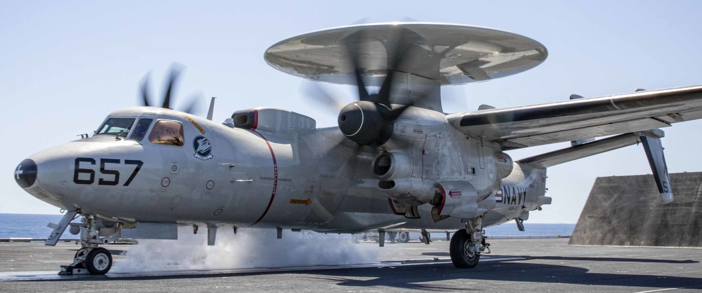 vaw-120 greyhawks airborne command control squadron e-2c hawkeye uss george h. w. bush cvn-77 05