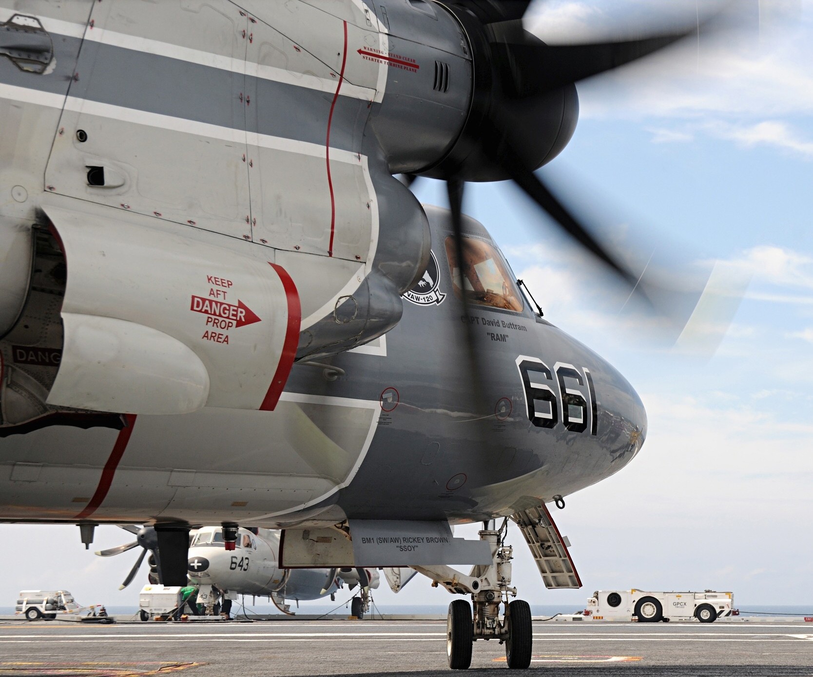 vaw-120 greyhawks carrier airborne early warning squadron e-2c hawkeye replacement uss george h. w. bush cvn-77 97