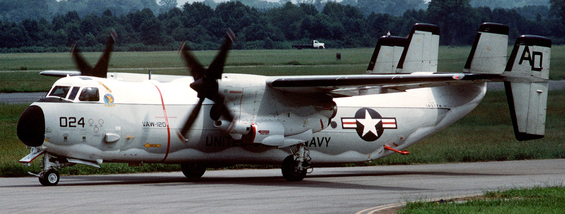 vaw-120 greyhawks carrier airborne early warning squadron c-2a greyhound replacement nas oceana virginia 121