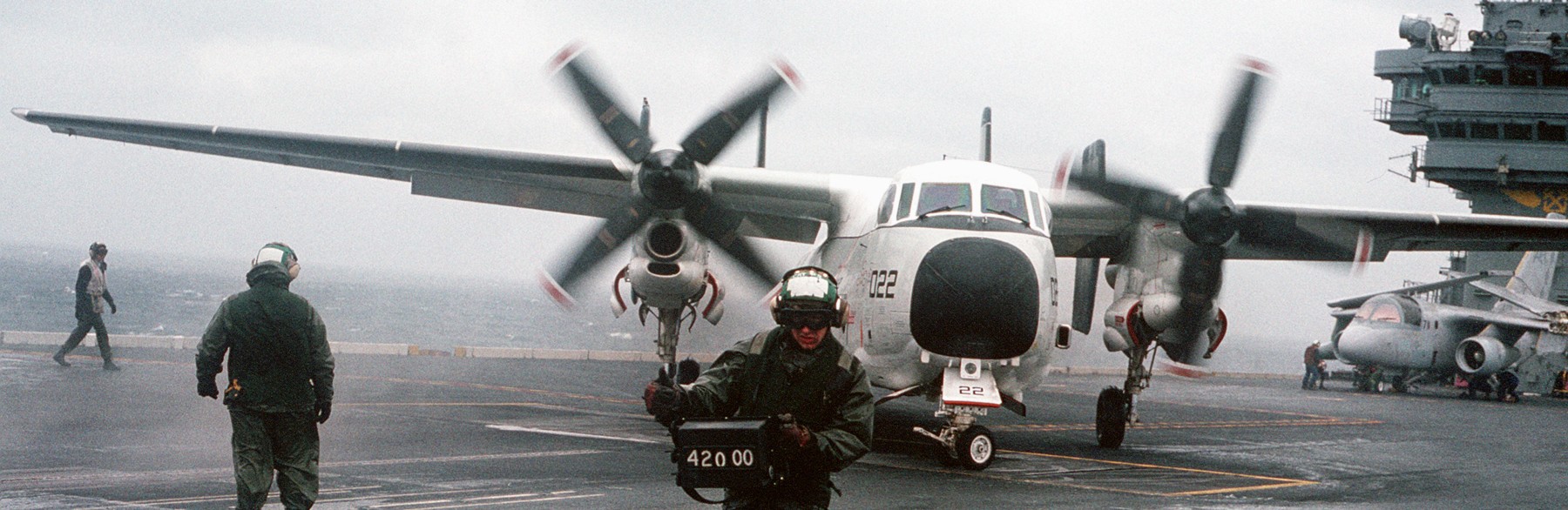 vaw-120 greyhawks carrier airborne early warning squadron c-2a greyhound replacement uss dwight d. eisenhower cvn-69 126