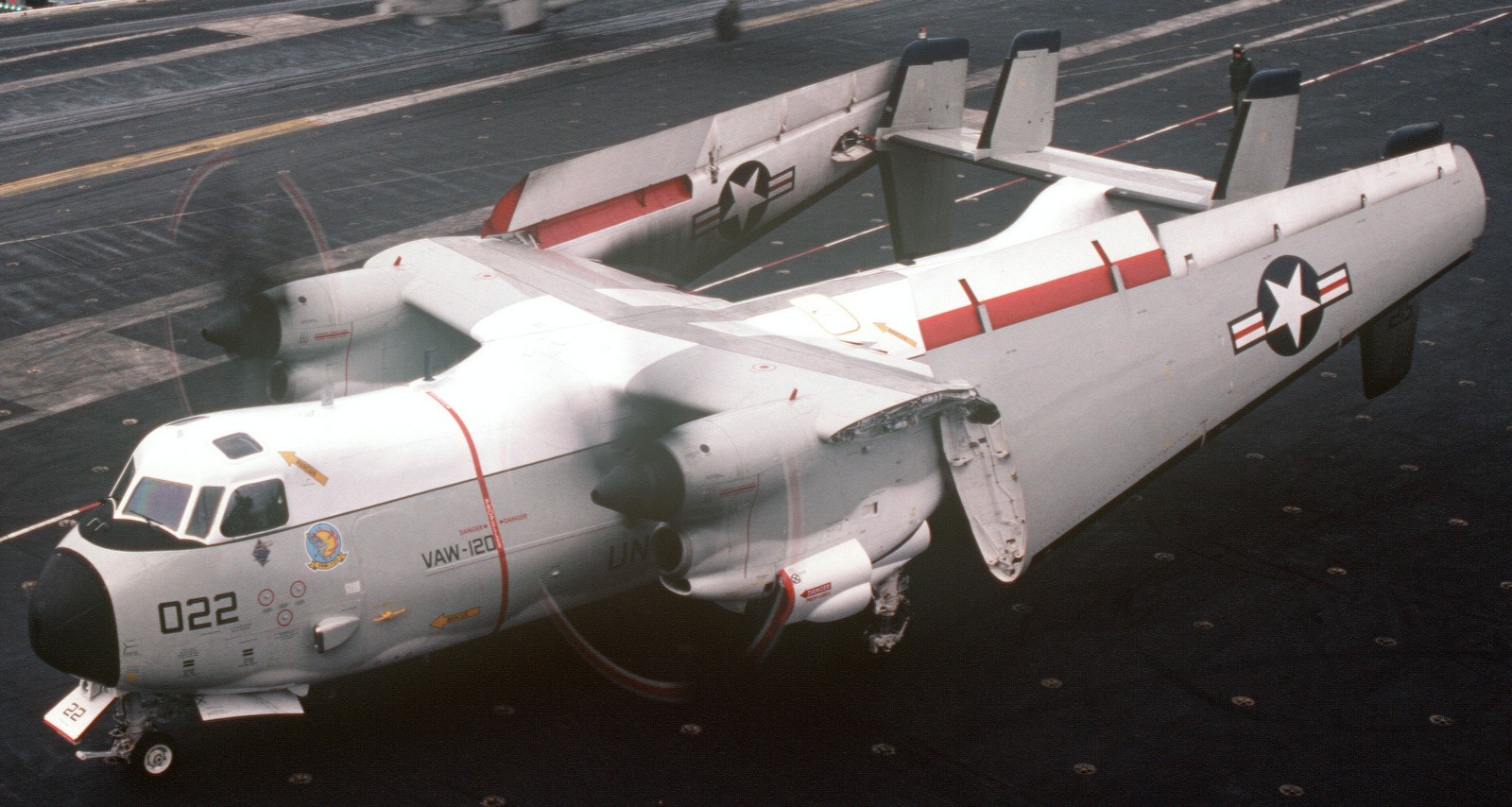 vaw-120 greyhawks carrier airborne early warning squadron c-2a greyhound replacement uss america cv-66 131
