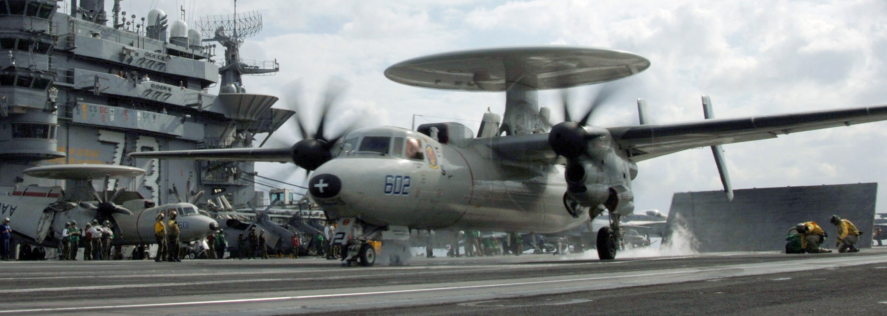 vaw-121 bluetails carrier airborne early warning squadron us navy e-2c hawkeye cvw-17 uss george washington cvn-73 12