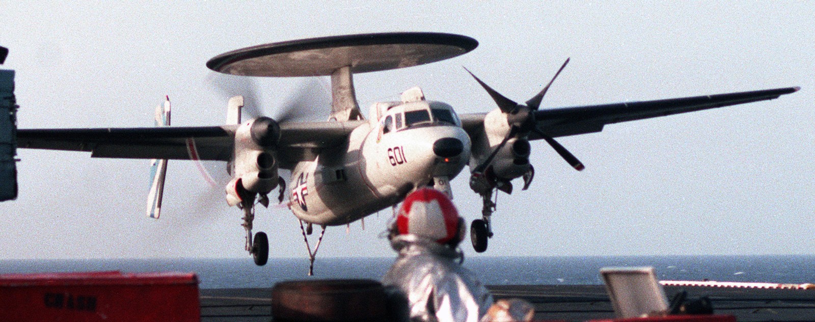 vaw-121 bluetails carrier airborne early warning squadron us navy e-2c hawkeye cvw-7 uss dwight d. eisenhower cvn-69 131