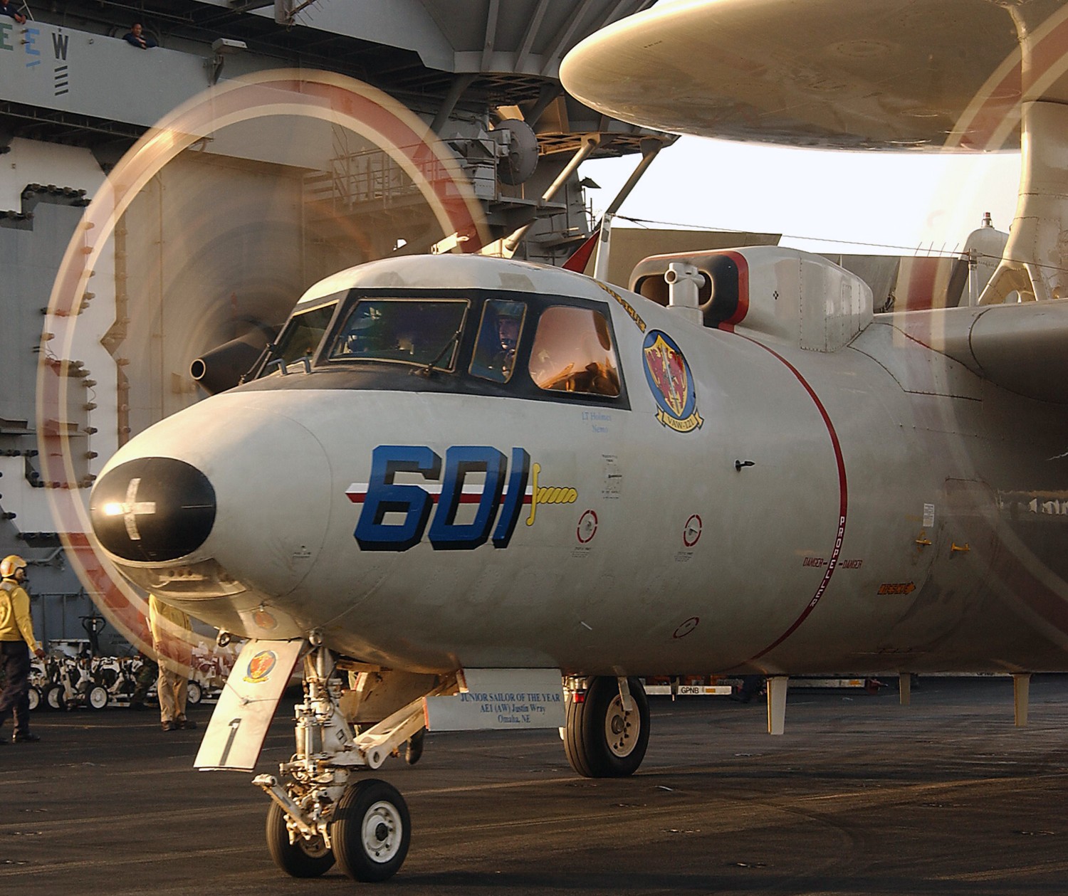 vaw-121 bluetails carrier airborne early warning squadron us navy e-2c hawkeye cvw-7 uss george washington cvn-73 139