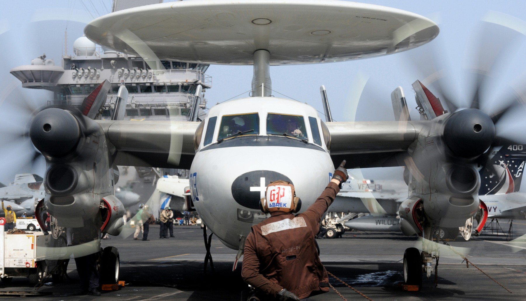 vaw-121 bluetails carrier airborne early warning squadron us navy e-2c hawkeye cvw-7 uss dwight d. eisenhower cvn-69 141