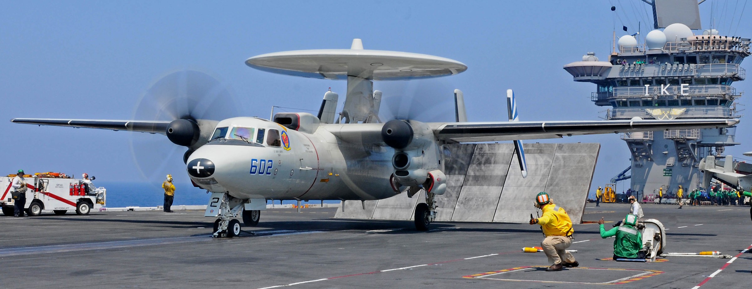 vaw-121 bluetails carrier airborne early warning squadron us navy e-2c hawkeye cvw-7 uss dwight d. eisenhower cvn-69 22