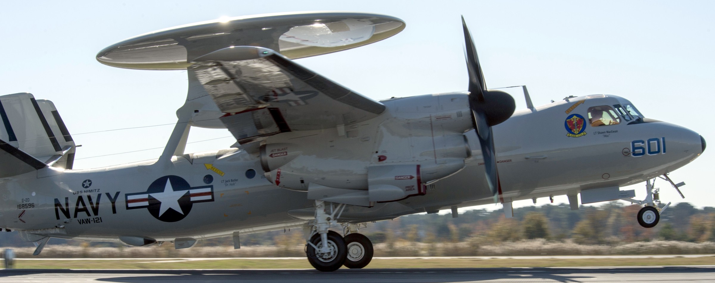 vaw-121 bluetails carrier airborne early warning squadron us navy e-2d advanced hawkeye nas norfolk virginia 39