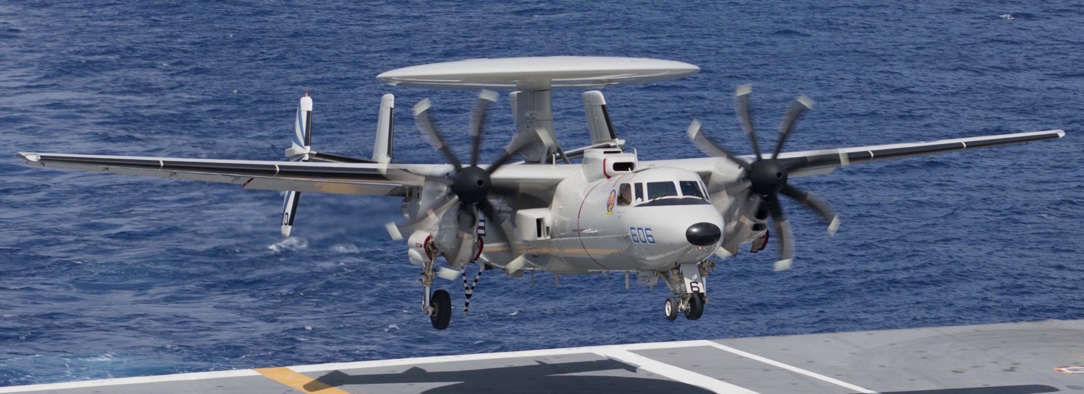 vaw-121 bluetails carrier airborne early warning squadron us navy e-2d advanced hawkeye cvw-7 uss abraham lincoln cvn-72 54