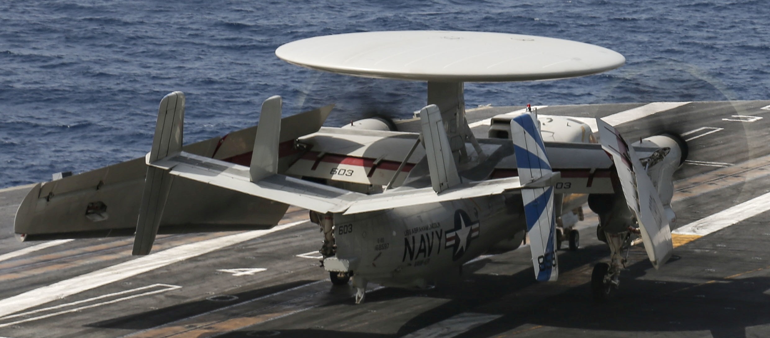 vaw-121 bluetails airborne command and control squadron us navy e-2d advanced hawkeye cvw-7 uss abraham lincoln cvn-72 71