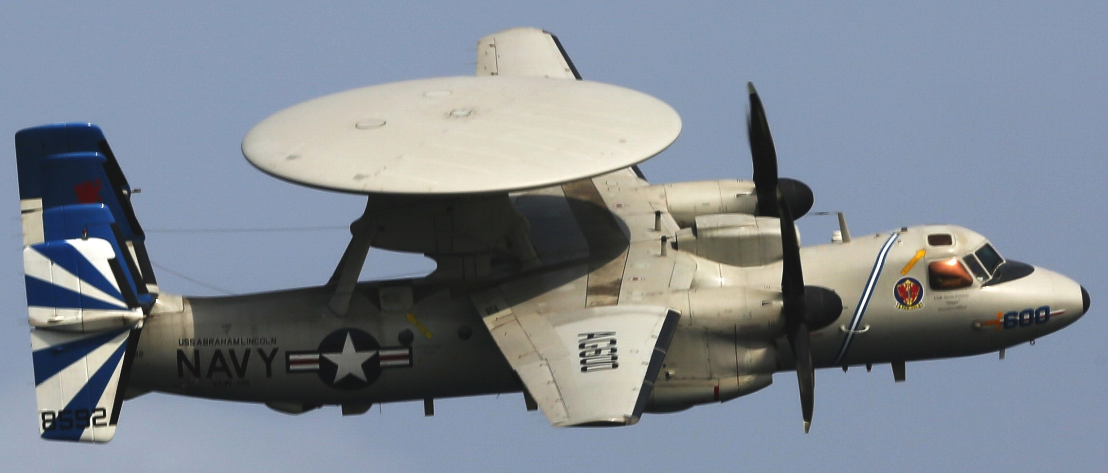 vaw-121 bluetails airborne command and control squadron us navy e-2d advanced hawkeye cvw-7 uss abraham lincoln cvn-72 73
